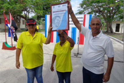 Felicitan a trabajadores de la industria química
