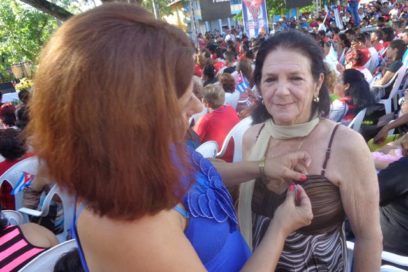 Esther: El hada madrina del pediátrico de Holguín