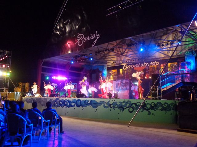 Carnaval en Holguín. Foto: Manuel Valdés Paz