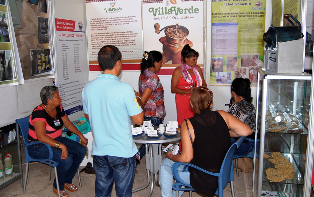 La exposición despertó mucho interés en los visitantes a Expocuba. Foto: Ramón Barreras Ferrán