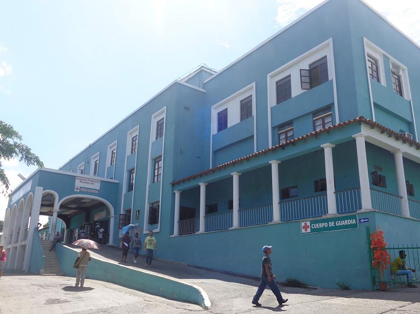 Lo que otrora fuera Colonia española y luego hospital mutualista, es hoy una institución de alto nivel científico y tecnológico con servicios pediátricos y quirúrgicos y 266 camas. Fotos De la autora