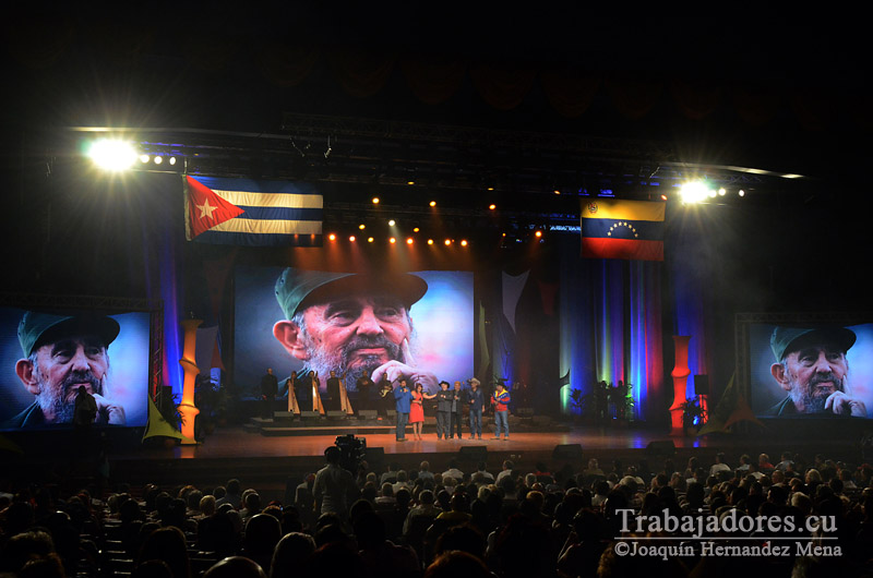 Integrantes del movimiento Corazón llanero, para cantarle al líder de la Revolución cubana, Fidel Castro Ruz, en ocasión de su cumpleaños 90. Foto: Joaquín Hernández