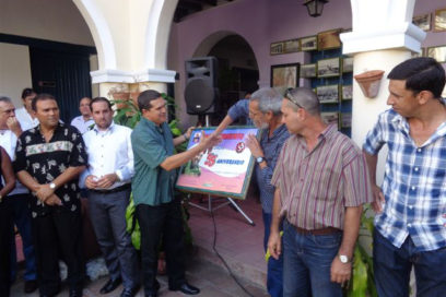 Resaltan aporte de creadores holguineros