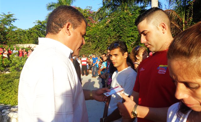 acto fidel VC 3 entrega de carnet