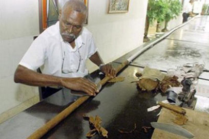 Cuban Habano Man Going for Another Guinness Record for Largest Cigar