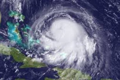 Deviene Gastón un huracán categoría 3