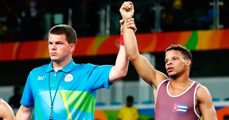 ismael-borrero-wang-lumin-lucha-greco1