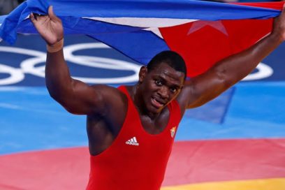 Mijaín debuta inmenso