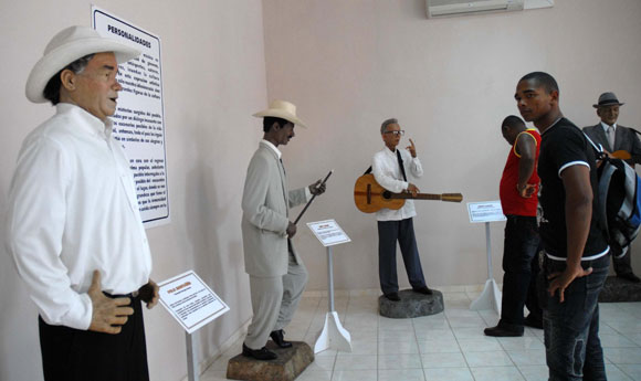 Figuras en cera expuestas en el museo bayamés. Guía de foto: Stevenson en cera II. Foto: Tomada de internet