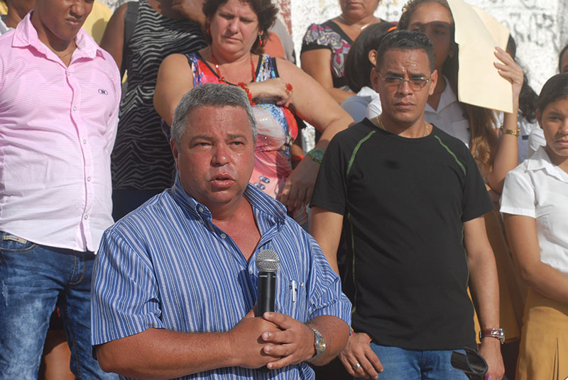 A desarrollar un curso de más calidad y a cumplir con todos los indicadores pedagógicos, exhortó este lunes el secretario general de la Central Obrera de Cuba (CTC) y miembro del Buró Político del Partido. Foto: Agustín Borrego
