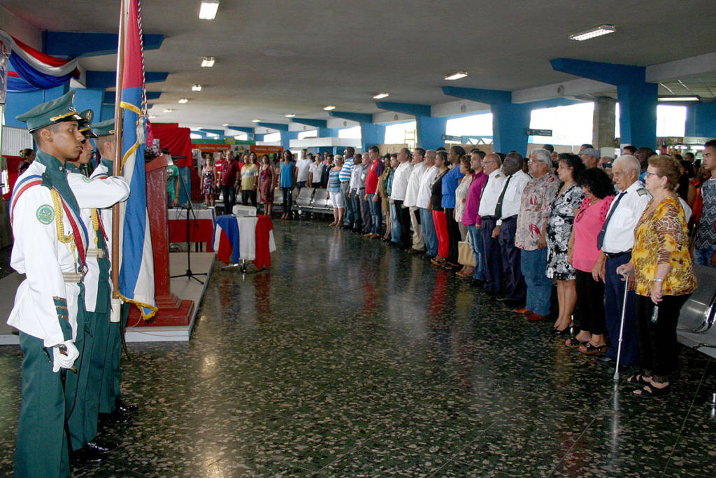 La conmemoración del aniversario 105 del natalicio del líder obrero del sector del transporte, José María Pérez Capote, tuvo lugar este jueves con un acto en la terminal de Ómnibus Nacionales. Foto: Cesar A. Rodríguez