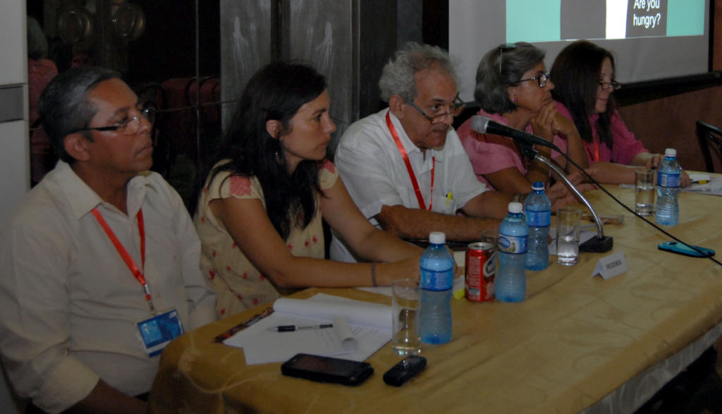 El panel abordó los retos de la región frente a las nuevas estrategias intervencionistas de los Estados Unidos. Fotos: Heriberto González Brito