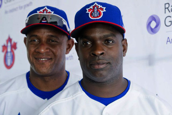 Alexander Malleta y Donal Duarte, campeones con el equipo Ottawa.