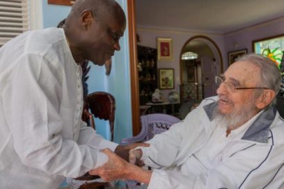Dialogó fraternalmente Fidel con el presidente de Guinea Bissau