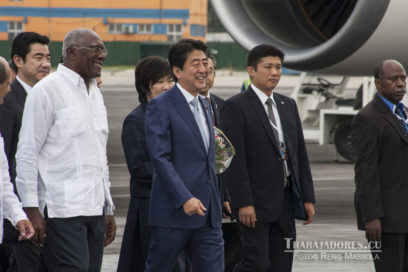 En Cuba Primer Ministro de Japón, Shinzo Abe, para estrechar vínculos bilaterales (+ Fotos)