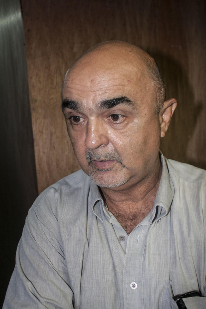 “Hay quienes pagan en la taquilla, entran, y ya dentro es que preguntan qué película ponen”, expresó Jorge Luis Domínguez Menéndez, director del Proyecto 23 del Icaic. Foto: Reno Massola