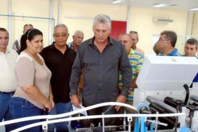 Destaca Díaz-Canel importancia de fábrica de envases que se construye en Pinar del Río