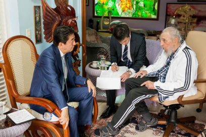 Visita a Fidel el Primer Ministro de Japón