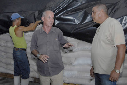 Se protege Villa Clara ante posible inundación costera