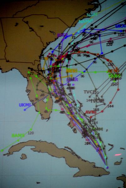 Modelo de pronósticos del Huracán Matthew, en la sede del Estado Mayor Nacional de la Defensa Civil de Cuba