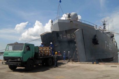Arribó segundo buque venezolano con ayuda para damnificados del Matthew