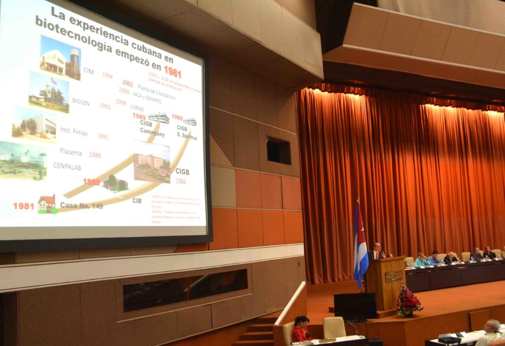 Conferencia magistral del Dr. Agustín Lage Dávila, director del Centro de Inmunología Molecular, durante la inauguración de la Convención Internacional de Ciencia, Tecnología e Innovación, que se desarrolla en el Palacio de las Convenciones, en La Habana. Foto: Marcelino Vázquez