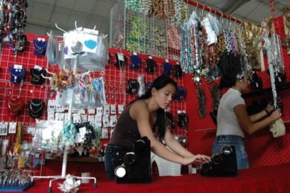 Iberoarte abrió sus puertas