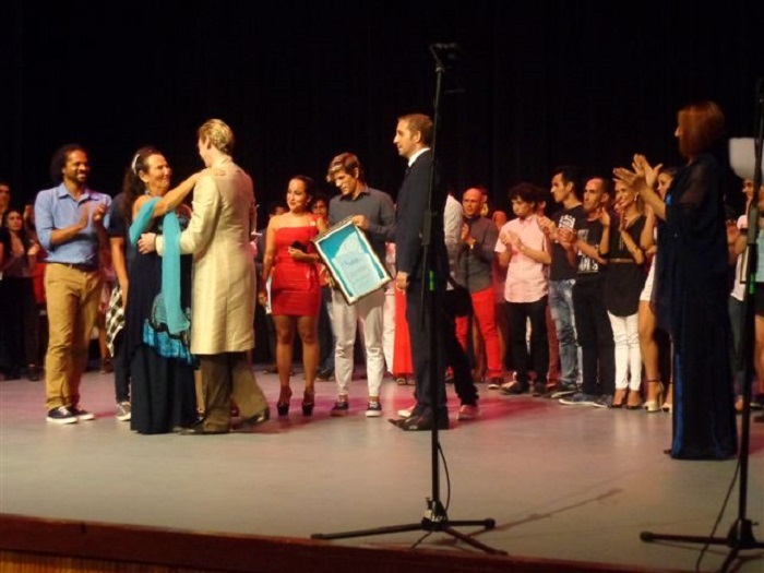 En la gala de clausura Vladimir Malakhov recibió un diploma de reconocimiento. Foto Manuel Valdés.