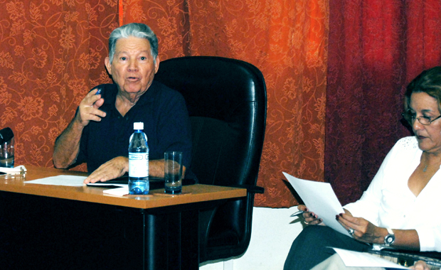 Pardo Guerra insistió en la necesidad de adoptar todas las medidas para garantizar la seguridad de todos los cubanos que estén en la zona del desastre. Foto: Heriberto González