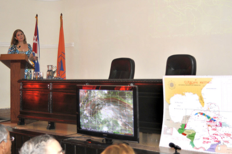 Conferencia de Prensa dado por el Jefe del Estado Mayor Nacional de la Defensa Civil sobre el huracán Mathew. Foto José Raúl Rodríguez Robleda