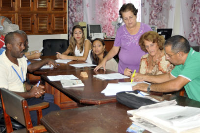Efectuado foro interactivo sobre los trabajadores contra el bloqueo