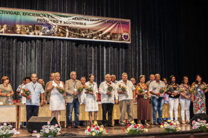 Con los pies en la tierra