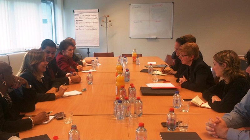 Encuentro con Presidente Gabriele Zimmer y miembros del Grupo de Izquierda Unida, GUE/NGL, en el Parlamento Europeo.