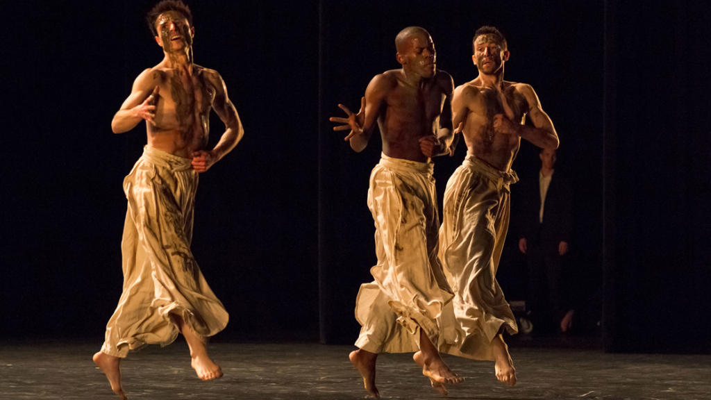 Fundada en 1926 por la célebre bailarina y coreógrafa Martha Graham (1894-1991), la compañía que lleva su nombre se presentará el 29 y el 30 de octubre, a las 5:00 p.m., en el teatro Mella. En la imagen, Errand into the Maze (1947). Foto: Sitio oficial de la compañía