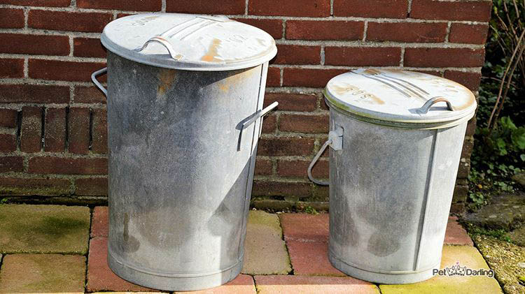 Tapar siempre la basura y no acumularla.