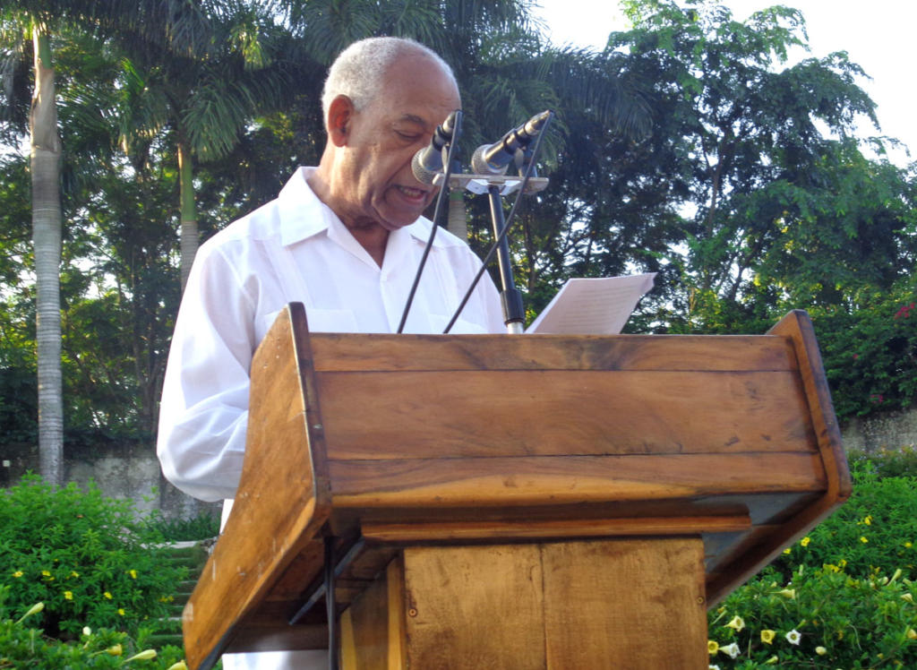profesor-uclv