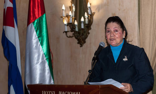 Celia Labora, directora de Relaciones Internacionales de la Cámara de Comercio de Cuba, inaugura Foro Empresarial Cuba-Emiratos Árabes Unidos, en el Hotel Nacional de Cuba. Foto: Diana Inés Rodríguez