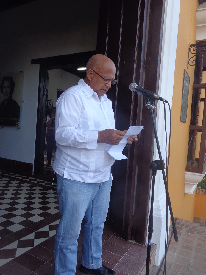 En voz de un combatiente del 30 de Noviembre, y de una joven santiaguera, se evocaron a Frank País García y Fidel Castro Ruz y se juró fidelidad eterna a las ideas del Comandante en Jefe y el cumplimiento del concepto de Revolución.