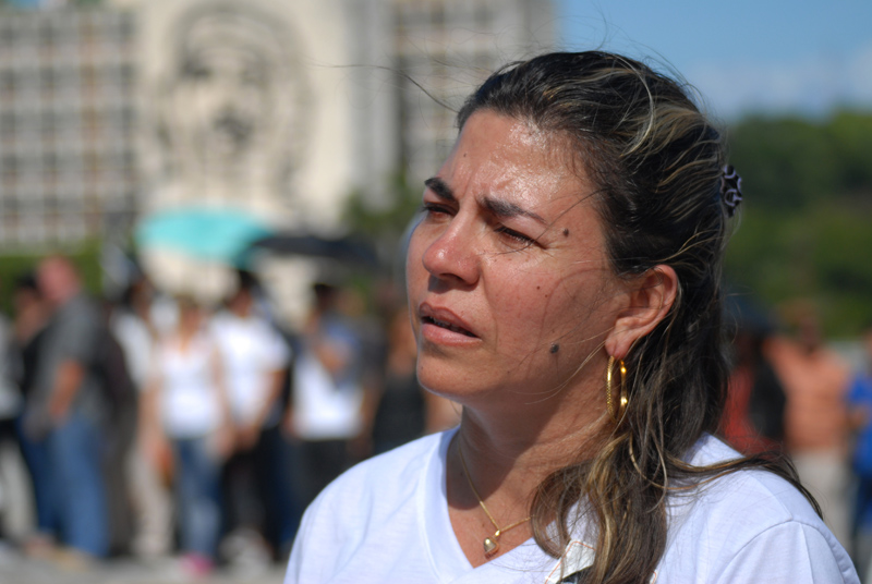Kenia Serrano, presidenta del Instituto Cubano de Amistad con los Pueblos (Icap), luego de haber rendido póstumo homenaje al líder histórico de la Revolución cubana, en el Memorial José Martí, en La Habana. Foto: Agustín Borrego 