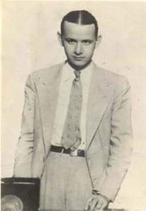 Julio Antonio MElla
