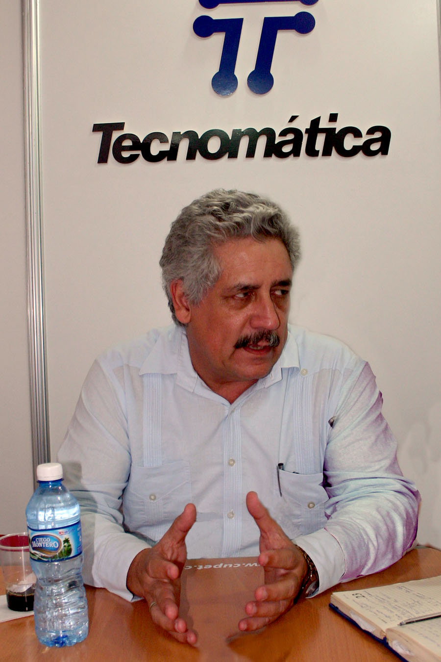 Armando Estévez Alonso, director de Tecnomática, explicó los propósitos del conveniode colaboración con la empresa española Fondon Redes y Fluidos. Foto: César A. Rodríguez
