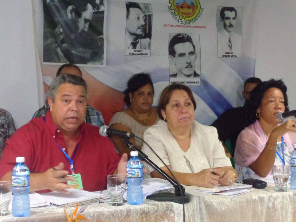 Ulises Guilarte recalcó la importancia del liderazgo sindical en un sector estratégico como el agropecuario, forestal y tabacalero. Foto: Betty Beatón