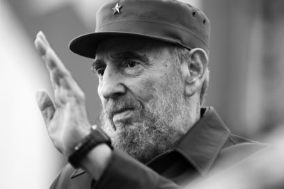 Grande, enormemente grande