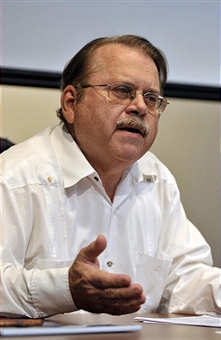 Manuel Hevia, director del Centro de Investigaciones Históricas de la Seguridad del Estado