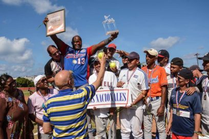 Equipo de Medios Nacionales, sexta corona en sóftbol