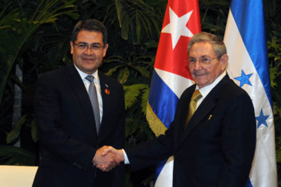Presidente cubano recibe a homólogo de Honduras