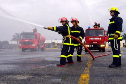 Reconocimiento a los bomberos cubanos