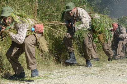 Con la decisión de defender la patria