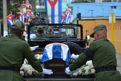 Partió cortejo fúnebre con cenizas de Fidel hacia cementerio (+ video)