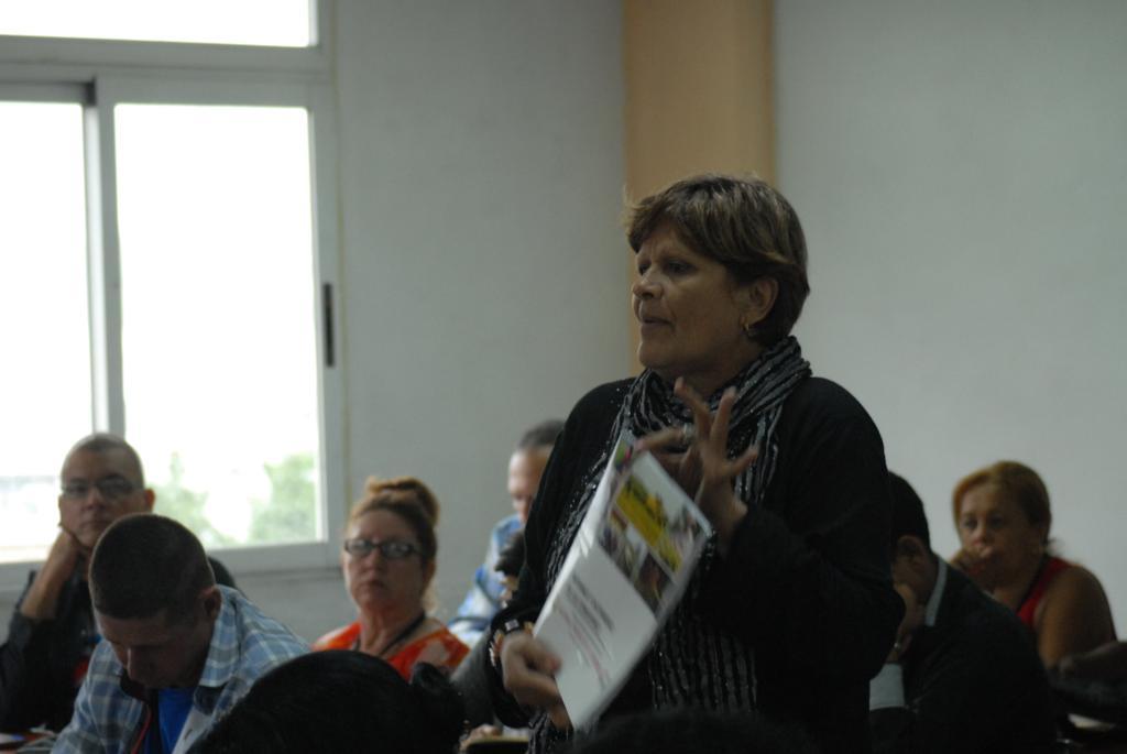 Para María Julia Sánchez, de la provincia de Sancti Spíritus, un punto de partida en el funcionamiento sindical es la afiliación. Foto: Agustin Borrego Torres